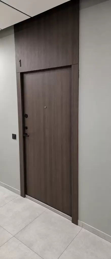 Omberg durys Vyšnios projekte, pagaminta Skydas